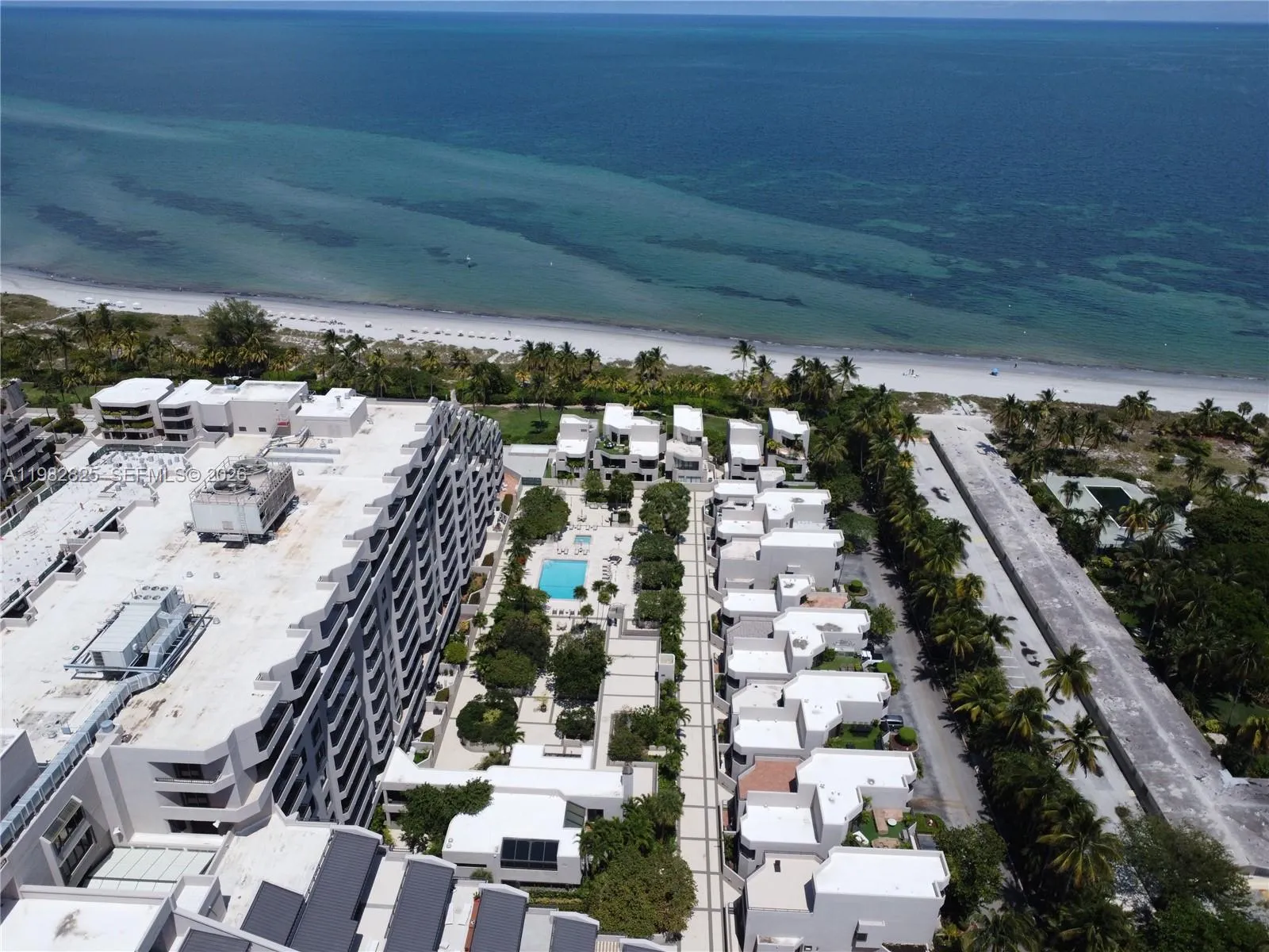 201 Crandon Blvd 927, Key Biscayne, Florida 33149, Key Biscayne, Florida 33149, 2 Bedrooms Bedrooms, ,2 BathroomsBathrooms,Residential Lease,For Rent,201 Crandon Blvd 927, Key Biscayne, Florida 33149,A11982825