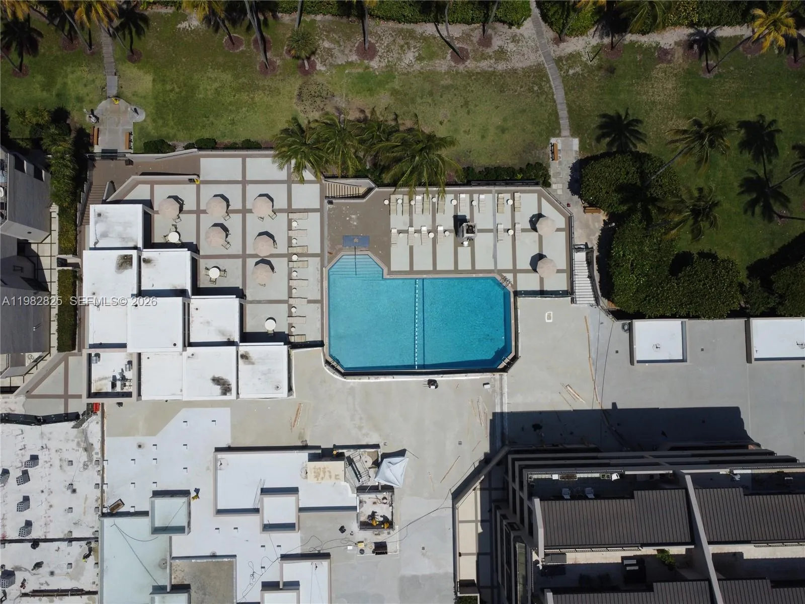 201 Crandon Blvd 927, Key Biscayne, Florida 33149, Key Biscayne, Florida 33149, 2 Bedrooms Bedrooms, ,2 BathroomsBathrooms,Residential Lease,For Rent,201 Crandon Blvd 927, Key Biscayne, Florida 33149,A11982825