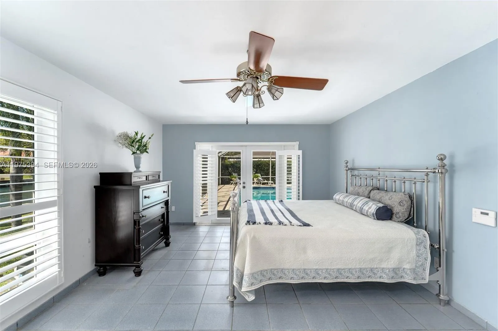 Priamry bedroom with outdoor access