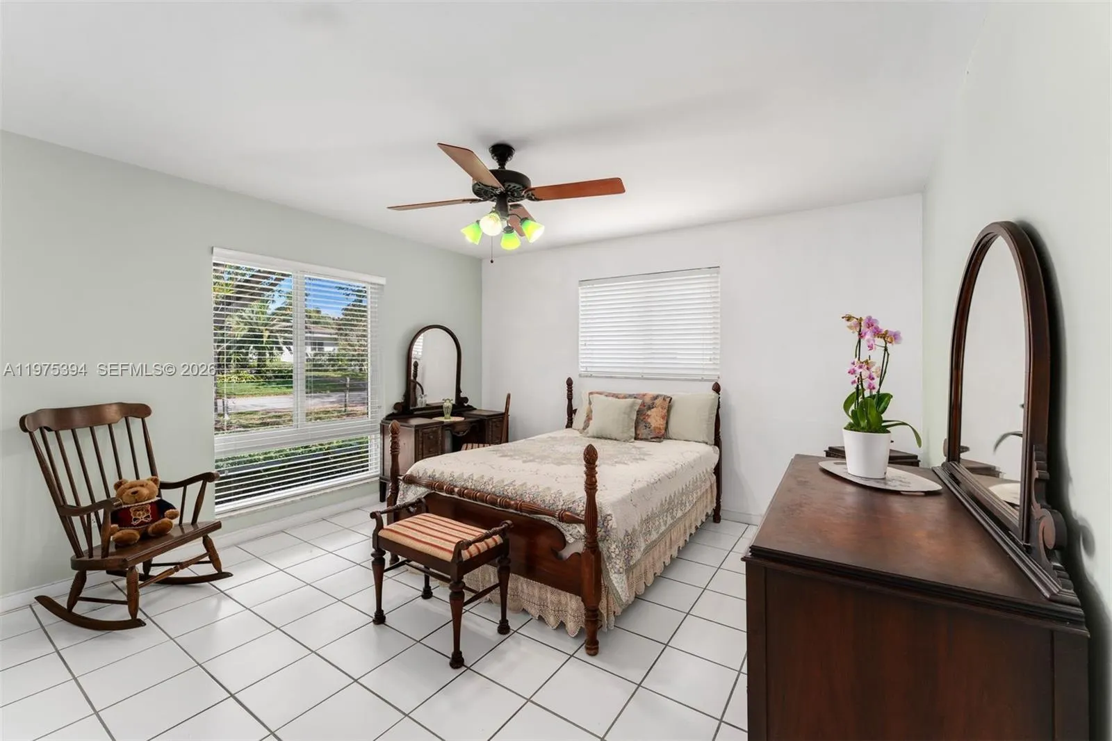 Second bedroom
