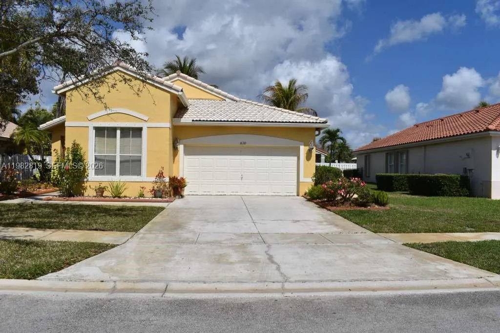16319 Sw 11th St, Pembroke Pines, Florida 33027, Pembroke Pines, Florida 33027, 3 Bedrooms Bedrooms, ,2 BathroomsBathrooms,Residential,For Sale,16319 Sw 11th St, Pembroke Pines, Florida 33027,A11982819