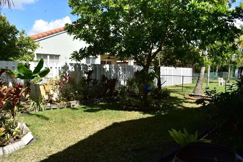 16319 Sw 11th St, Pembroke Pines, Florida 33027, Pembroke Pines, Florida 33027, 3 Bedrooms Bedrooms, ,2 BathroomsBathrooms,Residential,For Sale,16319 Sw 11th St, Pembroke Pines, Florida 33027,A11982819