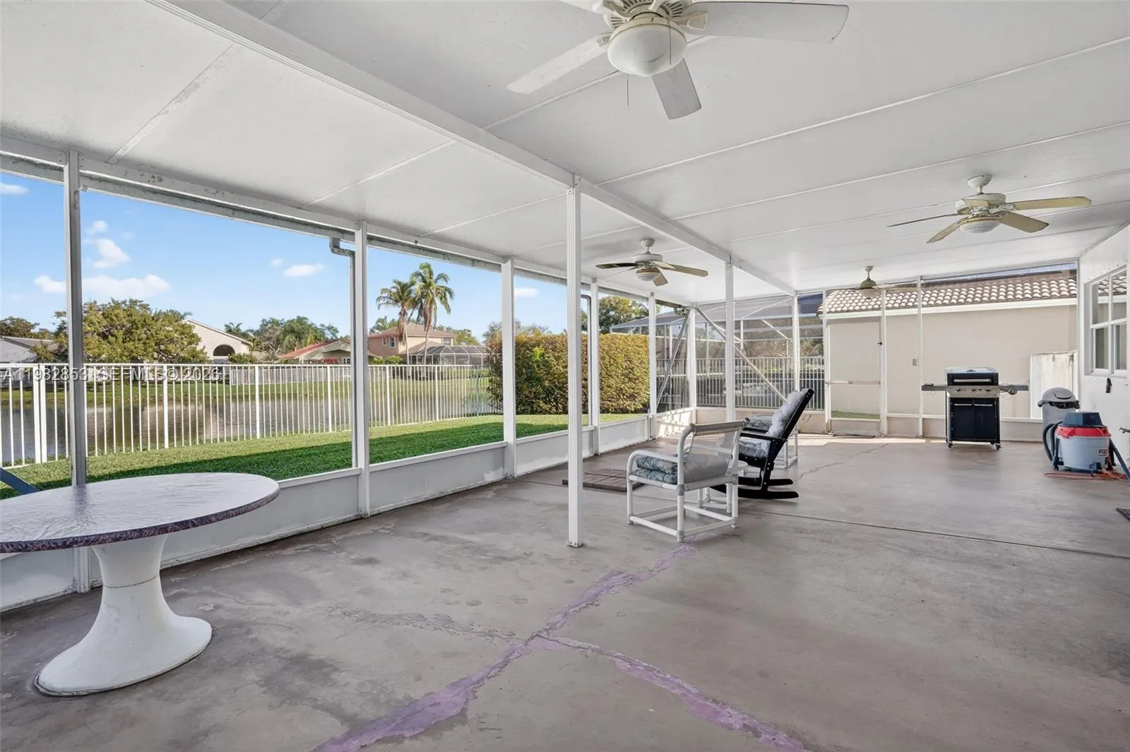 16419 Sapphire Pl, Weston, Florida 33331, Weston, Florida 33331, 4 Bedrooms Bedrooms, ,3 BathroomsBathrooms,Residential,For Sale,16419 Sapphire Pl, Weston, Florida 33331,A11982853