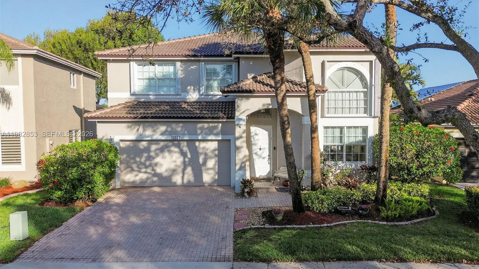 16419 Sapphire Pl, Weston, Florida 33331, Weston, Florida 33331, 4 Bedrooms Bedrooms, ,3 BathroomsBathrooms,Residential,For Sale,16419 Sapphire Pl, Weston, Florida 33331,A11982853