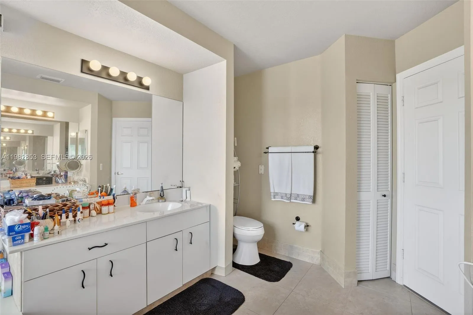 16419 Sapphire Pl, Weston, Florida 33331, Weston, Florida 33331, 4 Bedrooms Bedrooms, ,3 BathroomsBathrooms,Residential,For Sale,16419 Sapphire Pl, Weston, Florida 33331,A11982853