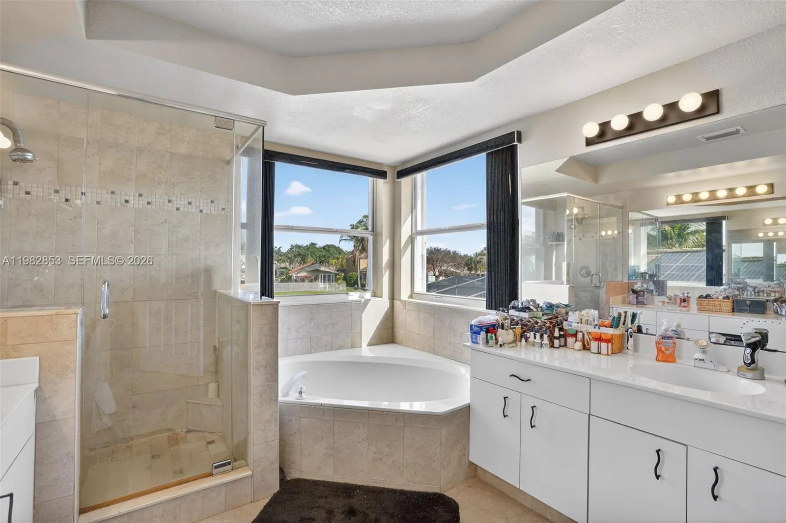 16419 Sapphire Pl, Weston, Florida 33331, Weston, Florida 33331, 4 Bedrooms Bedrooms, ,3 BathroomsBathrooms,Residential,For Sale,16419 Sapphire Pl, Weston, Florida 33331,A11982853