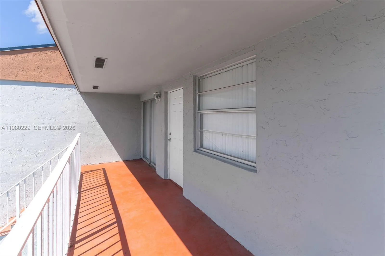 15421 Sw 81st Cir Ln 28, Miami, Florida 33193, Miami, Florida 33193, 2 Bedrooms Bedrooms, ,2 BathroomsBathrooms,Residential,For Sale,15421 Sw 81st Cir Ln 28, Miami, Florida 33193,A11980229