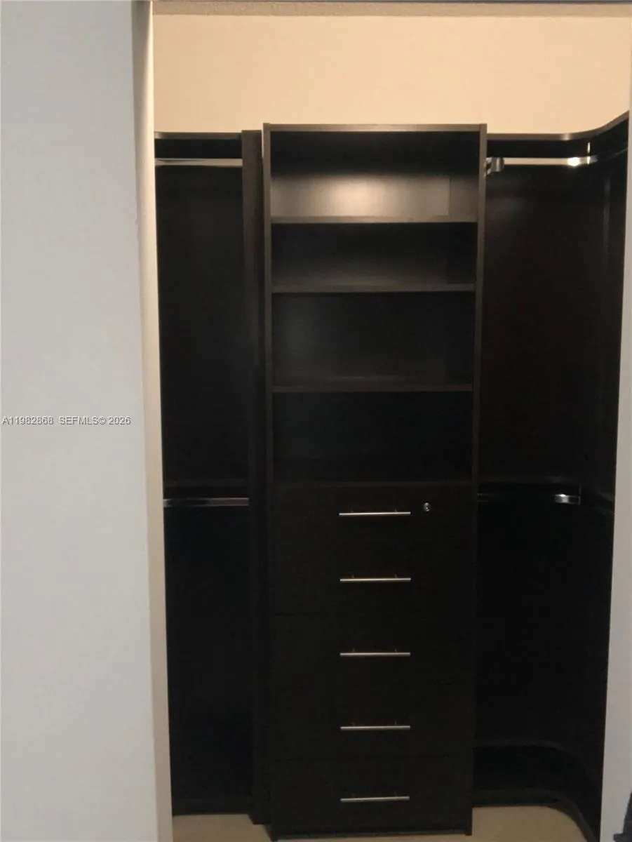 701 Brickell Key Blvd 910, Miami, Florida 33131, Miami, Florida 33131, 2 Bedrooms Bedrooms, ,2 BathroomsBathrooms,Residential,For Sale,701 Brickell Key Blvd 910, Miami, Florida 33131,A11982868