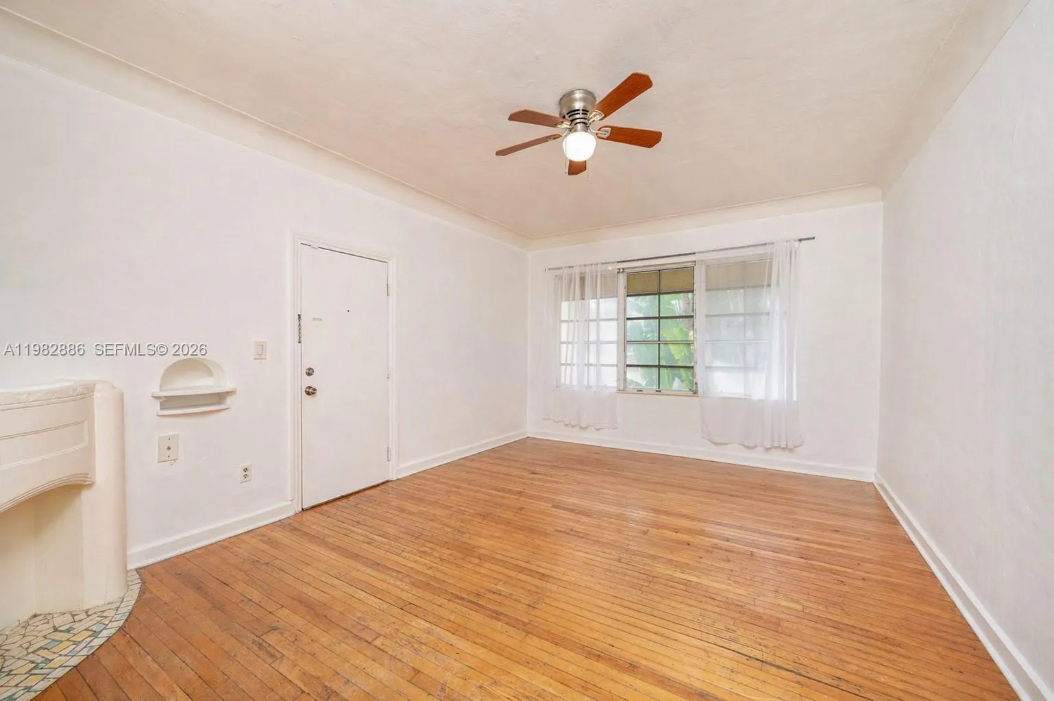 830 Euclid Ave 8, Miami Beach, Florida 33139, Miami Beach, Florida 33139, ,1 BathroomBathrooms,Residential Lease,For Rent,830 Euclid Ave 8, Miami Beach, Florida 33139,A11982886