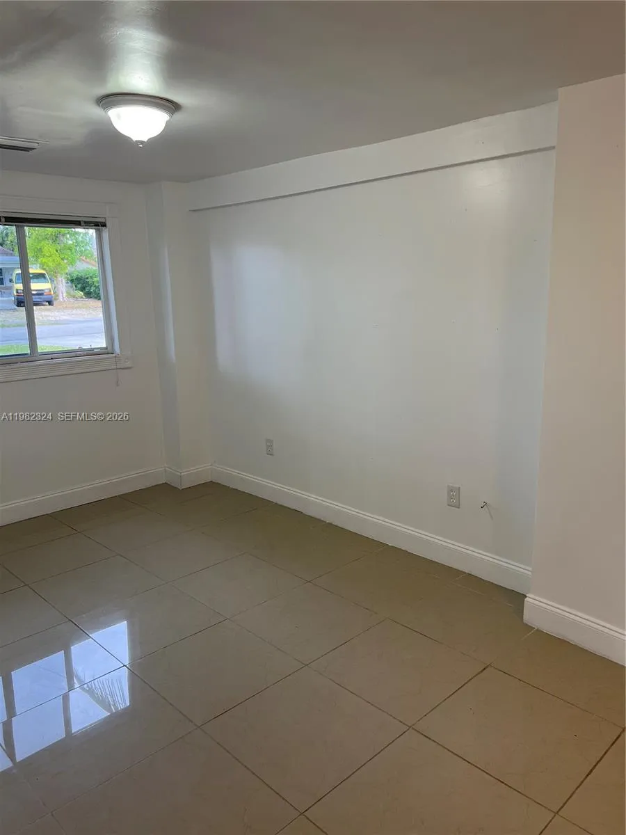 1400 Ne 175th St, North Miami Beach, Florida 33162, North Miami Beach, Florida 33162, 3 Bedrooms Bedrooms, ,2 BathroomsBathrooms,Residential Lease,For Rent,1400 Ne 175th St, North Miami Beach, Florida 33162,A11982324