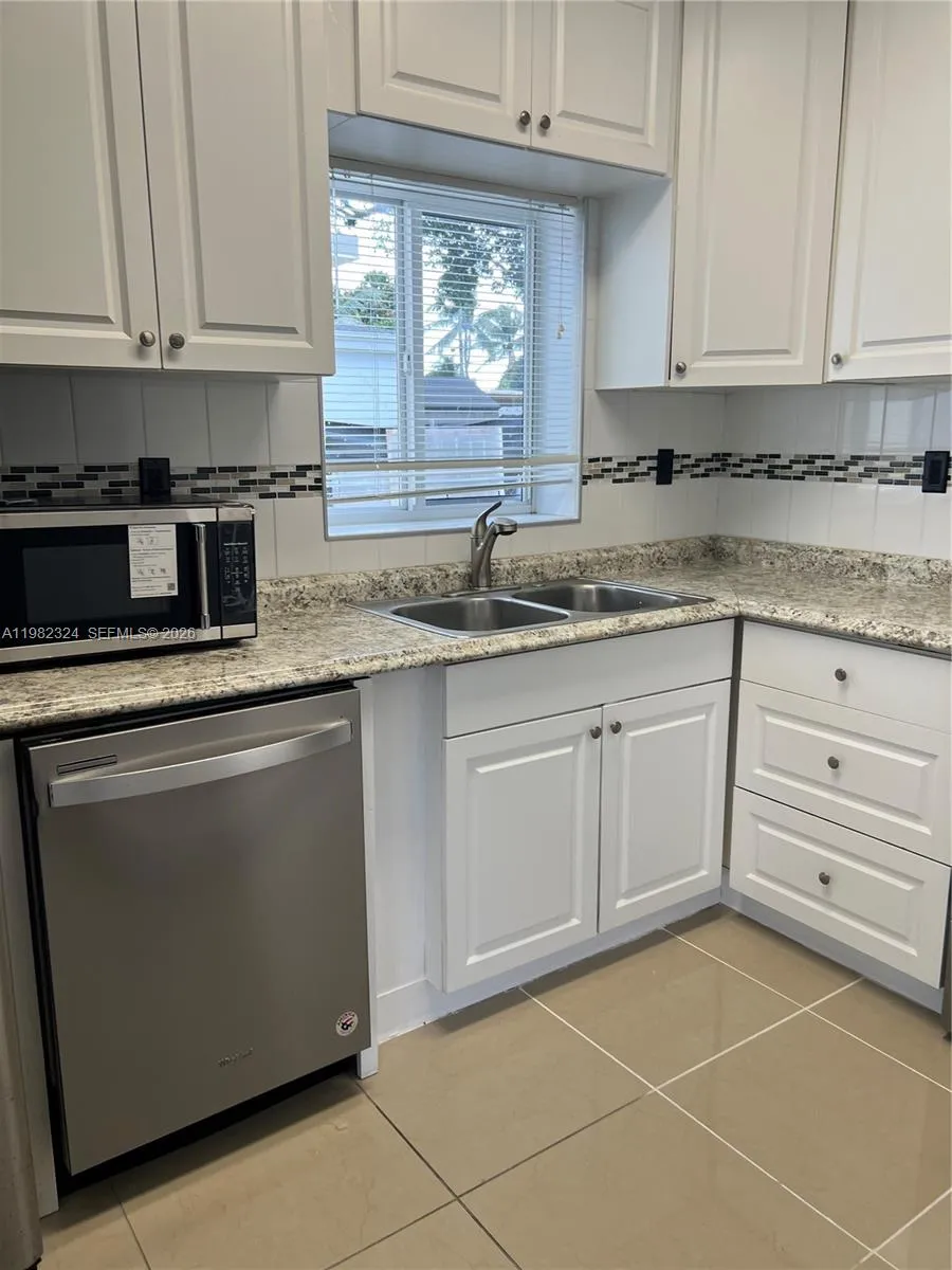 1400 Ne 175th St, North Miami Beach, Florida 33162, North Miami Beach, Florida 33162, 3 Bedrooms Bedrooms, ,2 BathroomsBathrooms,Residential Lease,For Rent,1400 Ne 175th St, North Miami Beach, Florida 33162,A11982324