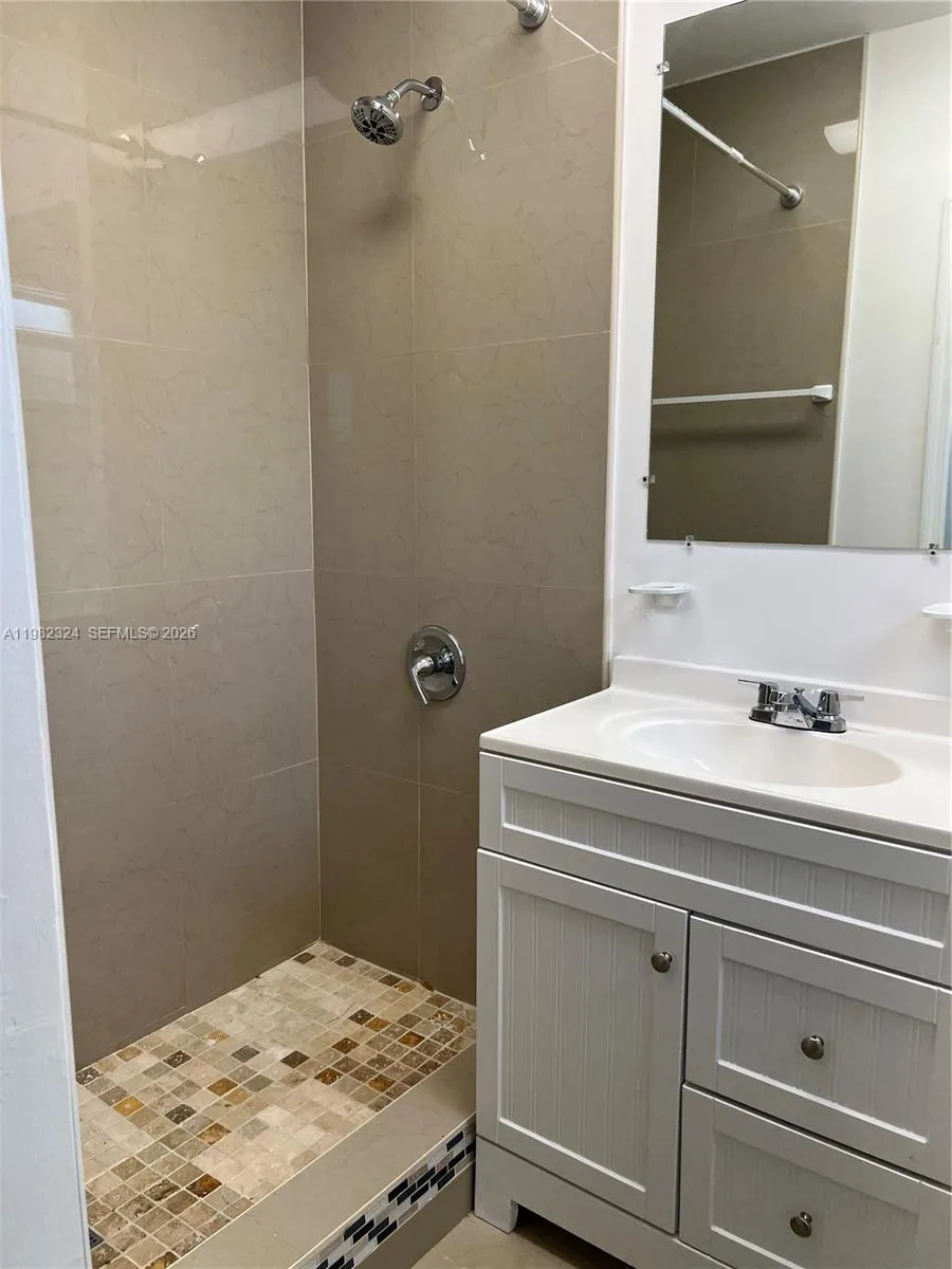 1400 Ne 175th St, North Miami Beach, Florida 33162, North Miami Beach, Florida 33162, 3 Bedrooms Bedrooms, ,2 BathroomsBathrooms,Residential Lease,For Rent,1400 Ne 175th St, North Miami Beach, Florida 33162,A11982324