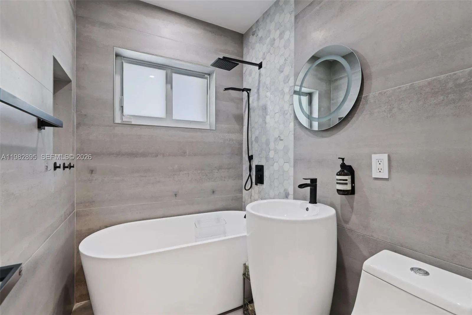 5830 Sw 51st Ter, Miami, Florida 33155, Miami, Florida 33155, 4 Bedrooms Bedrooms, 3 Rooms Rooms,3 BathroomsBathrooms,Residential,For Sale,5830 Sw 51st Ter, Miami, Florida 33155,A11982895