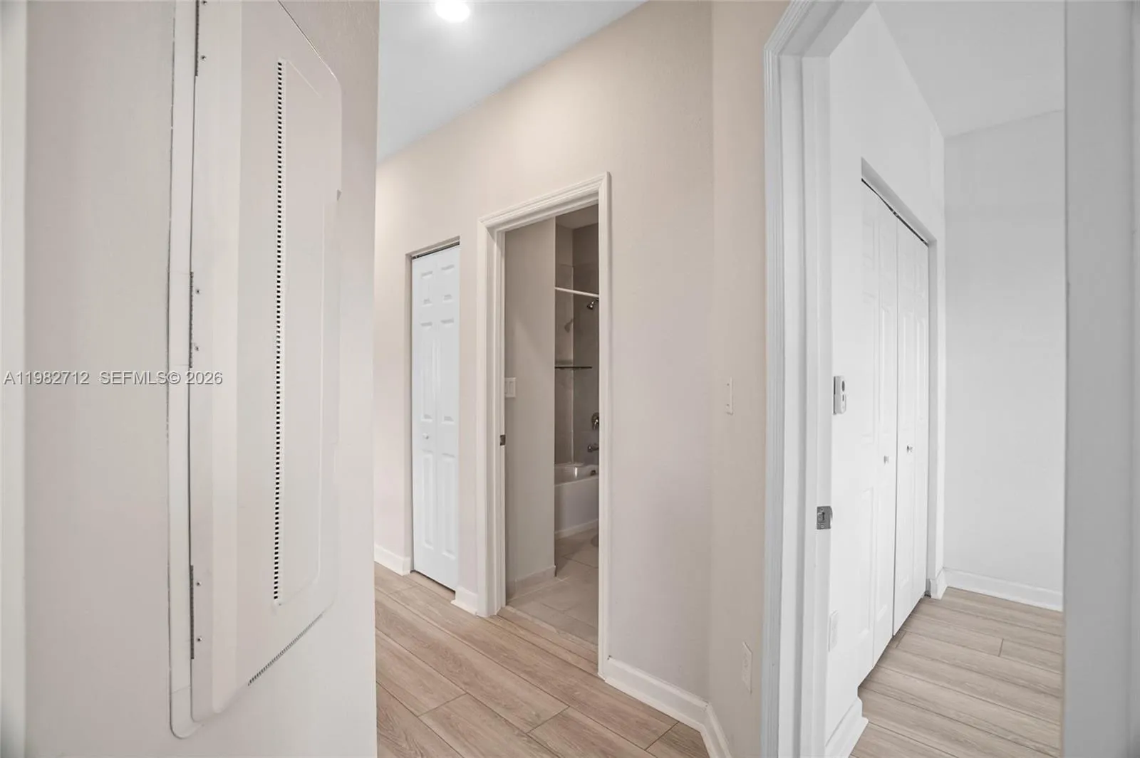 4665 Caspian Way, Davie, Florida 33314, Davie, Florida 33314, 3 Bedrooms Bedrooms, ,2 BathroomsBathrooms,Residential,For Sale,4665 Caspian Way, Davie, Florida 33314,A11982712