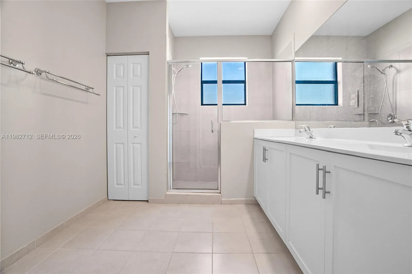 4665 Caspian Way, Davie, Florida 33314, Davie, Florida 33314, 3 Bedrooms Bedrooms, ,2 BathroomsBathrooms,Residential,For Sale,4665 Caspian Way, Davie, Florida 33314,A11982712