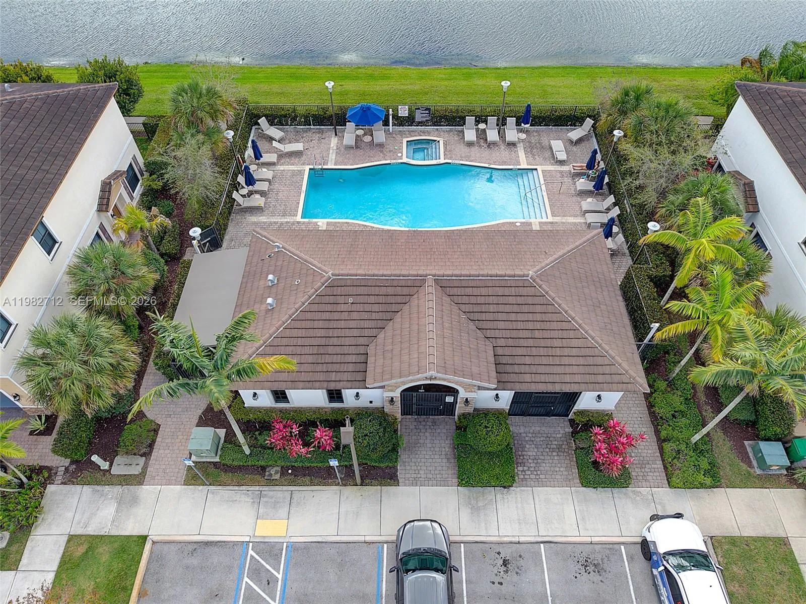 4665 Caspian Way, Davie, Florida 33314, Davie, Florida 33314, 3 Bedrooms Bedrooms, ,2 BathroomsBathrooms,Residential,For Sale,4665 Caspian Way, Davie, Florida 33314,A11982712