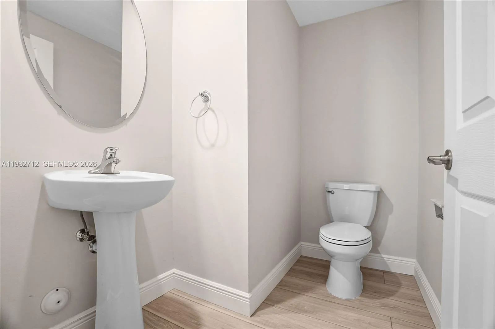 4665 Caspian Way, Davie, Florida 33314, Davie, Florida 33314, 3 Bedrooms Bedrooms, ,2 BathroomsBathrooms,Residential,For Sale,4665 Caspian Way, Davie, Florida 33314,A11982712