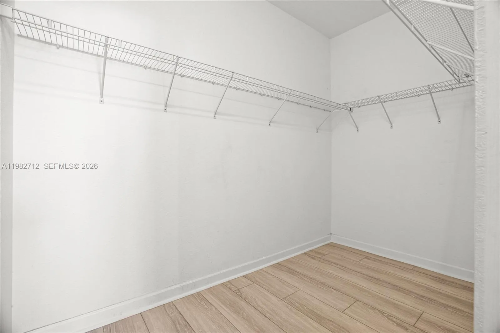 4665 Caspian Way, Davie, Florida 33314, Davie, Florida 33314, 3 Bedrooms Bedrooms, ,2 BathroomsBathrooms,Residential,For Sale,4665 Caspian Way, Davie, Florida 33314,A11982712