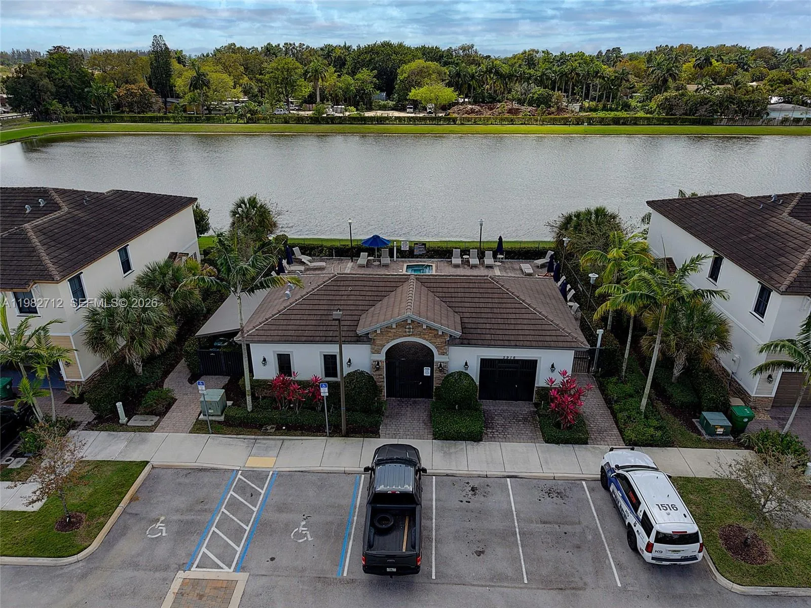 4665 Caspian Way, Davie, Florida 33314, Davie, Florida 33314, 3 Bedrooms Bedrooms, ,2 BathroomsBathrooms,Residential,For Sale,4665 Caspian Way, Davie, Florida 33314,A11982712