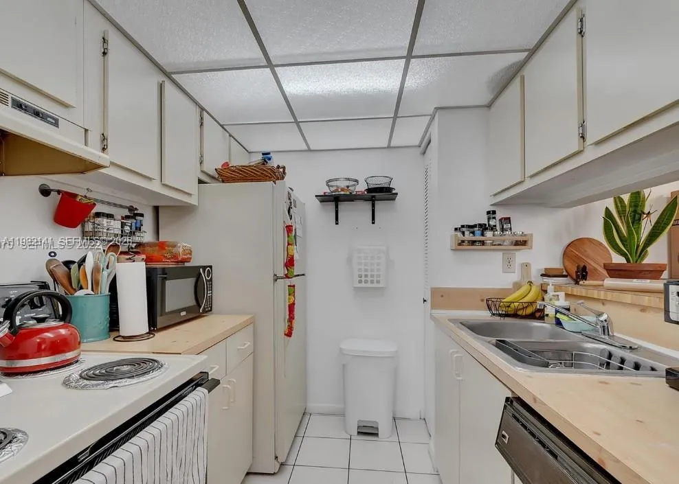 8002 Sw 149th Ave B201, Miami, Florida 33193, Miami, Florida 33193, 2 Bedrooms Bedrooms, ,2 BathroomsBathrooms,Residential Lease,For Rent,8002 Sw 149th Ave B201, Miami, Florida 33193,A11982141 8002 Sw 149th Ave B201, Miami, Florida 33193, Miami, Florida 33193, 2 Bedrooms Bedrooms, ,2 BathroomsBathrooms,Residential Lease,For Rent,8002 Sw 149th Ave B201, Miami, Florida 33193,A11982141