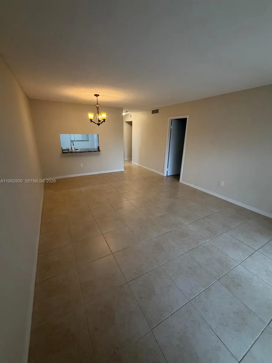 7845 Camino Real #o-213, Miami, Florida 33143, Miami, Florida 33143, 1 Bedroom Bedrooms, ,1 BathroomBathrooms,Residential Lease,For Rent,7845 Camino Real #o-213, Miami, Florida 33143,A11982930