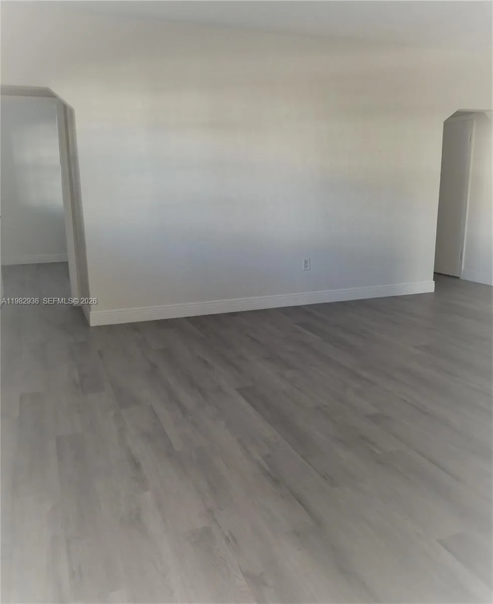 7510 Carlyle Ave 1, Miami Beach, Florida 33141, Miami Beach, Florida 33141, 1 Bedroom Bedrooms, ,1 BathroomBathrooms,Residential Lease,For Rent,7510 Carlyle Ave 1, Miami Beach, Florida 33141,A11982936