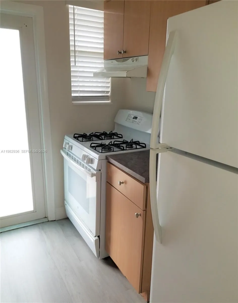 7510 Carlyle Ave 1, Miami Beach, Florida 33141, Miami Beach, Florida 33141, 1 Bedroom Bedrooms, ,1 BathroomBathrooms,Residential Lease,For Rent,7510 Carlyle Ave 1, Miami Beach, Florida 33141,A11982936