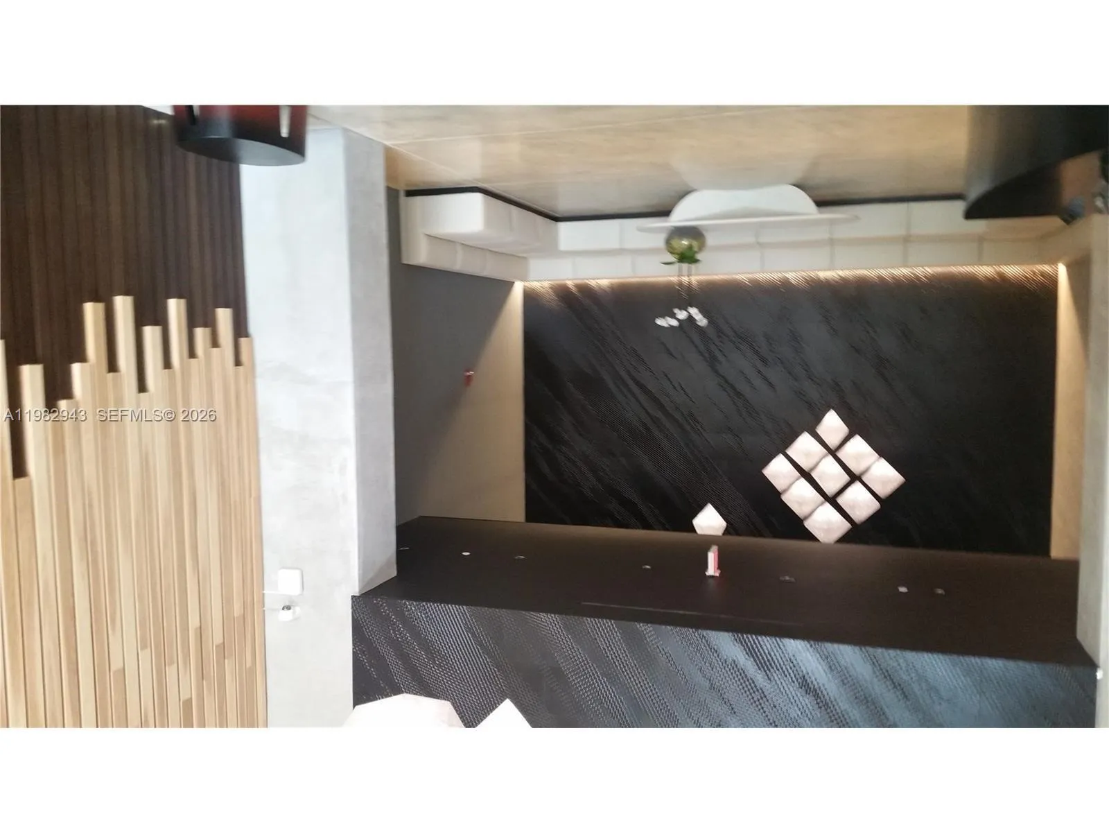 151 Se 1 St Ph 10, Miami, Florida 33131, Miami, Florida 33131, 1 Bedroom Bedrooms, ,1 BathroomBathrooms,Residential Lease,For Rent,151 Se 1 St Ph 10, Miami, Florida 33131,A11982943