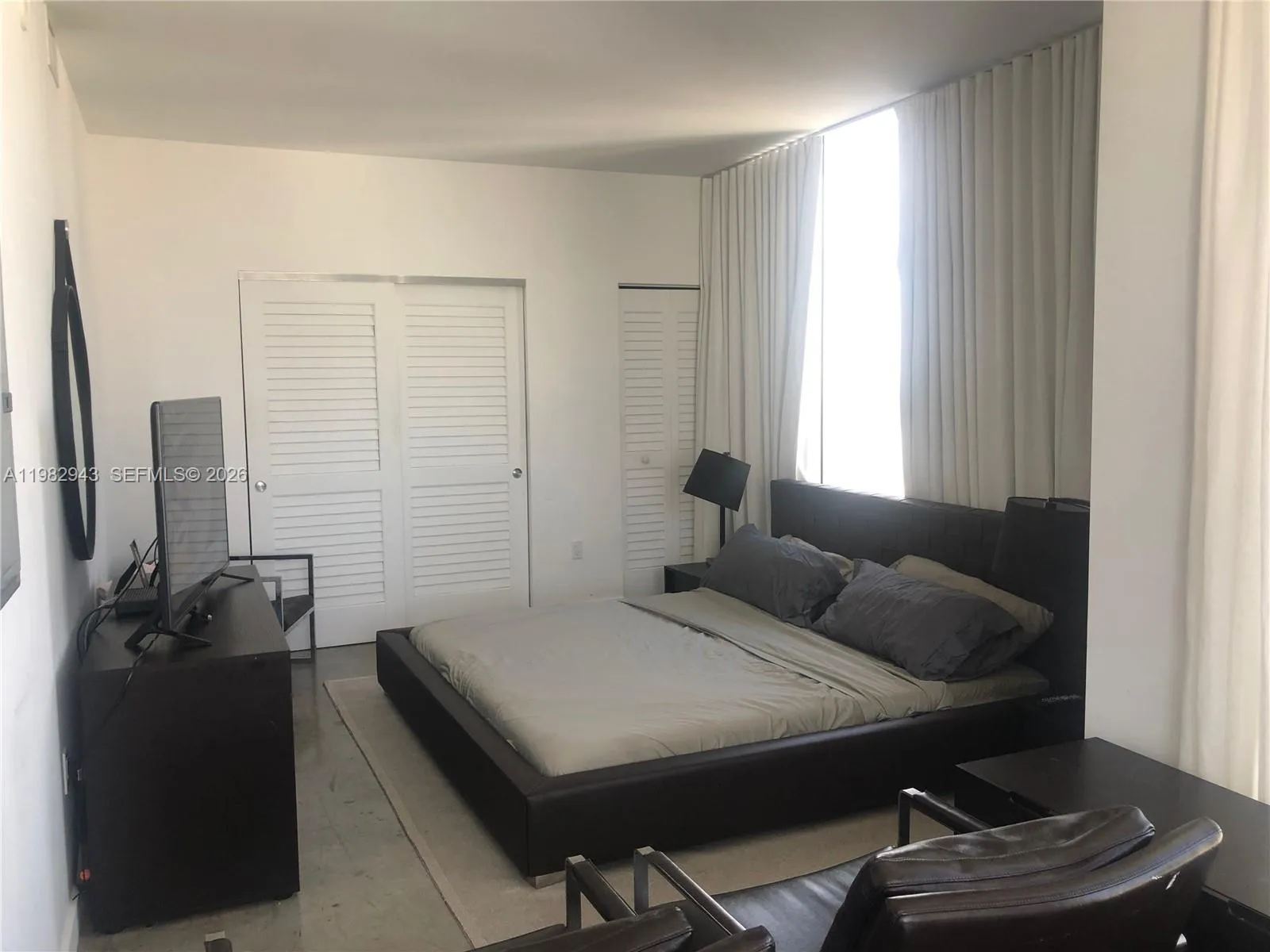 151 Se 1 St Ph 10, Miami, Florida 33131, Miami, Florida 33131, 1 Bedroom Bedrooms, ,1 BathroomBathrooms,Residential Lease,For Rent,151 Se 1 St Ph 10, Miami, Florida 33131,A11982943