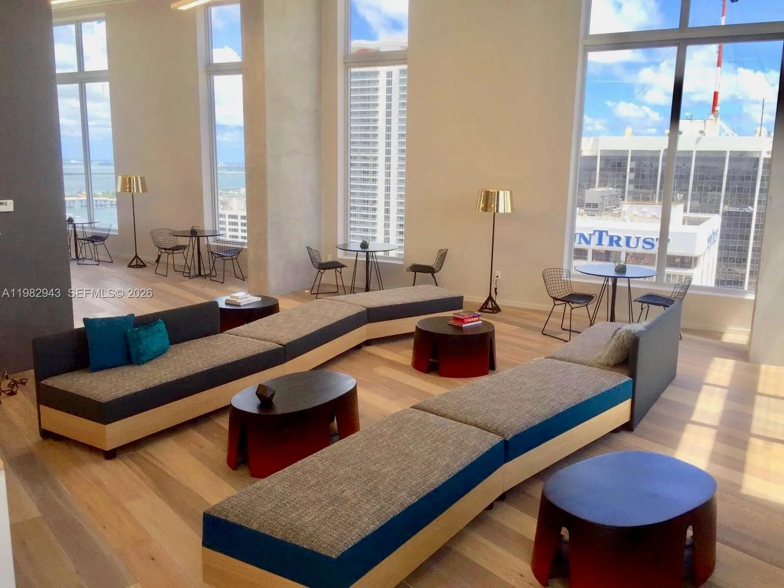 151 Se 1 St Ph 10, Miami, Florida 33131, Miami, Florida 33131, 1 Bedroom Bedrooms, ,1 BathroomBathrooms,Residential Lease,For Rent,151 Se 1 St Ph 10, Miami, Florida 33131,A11982943