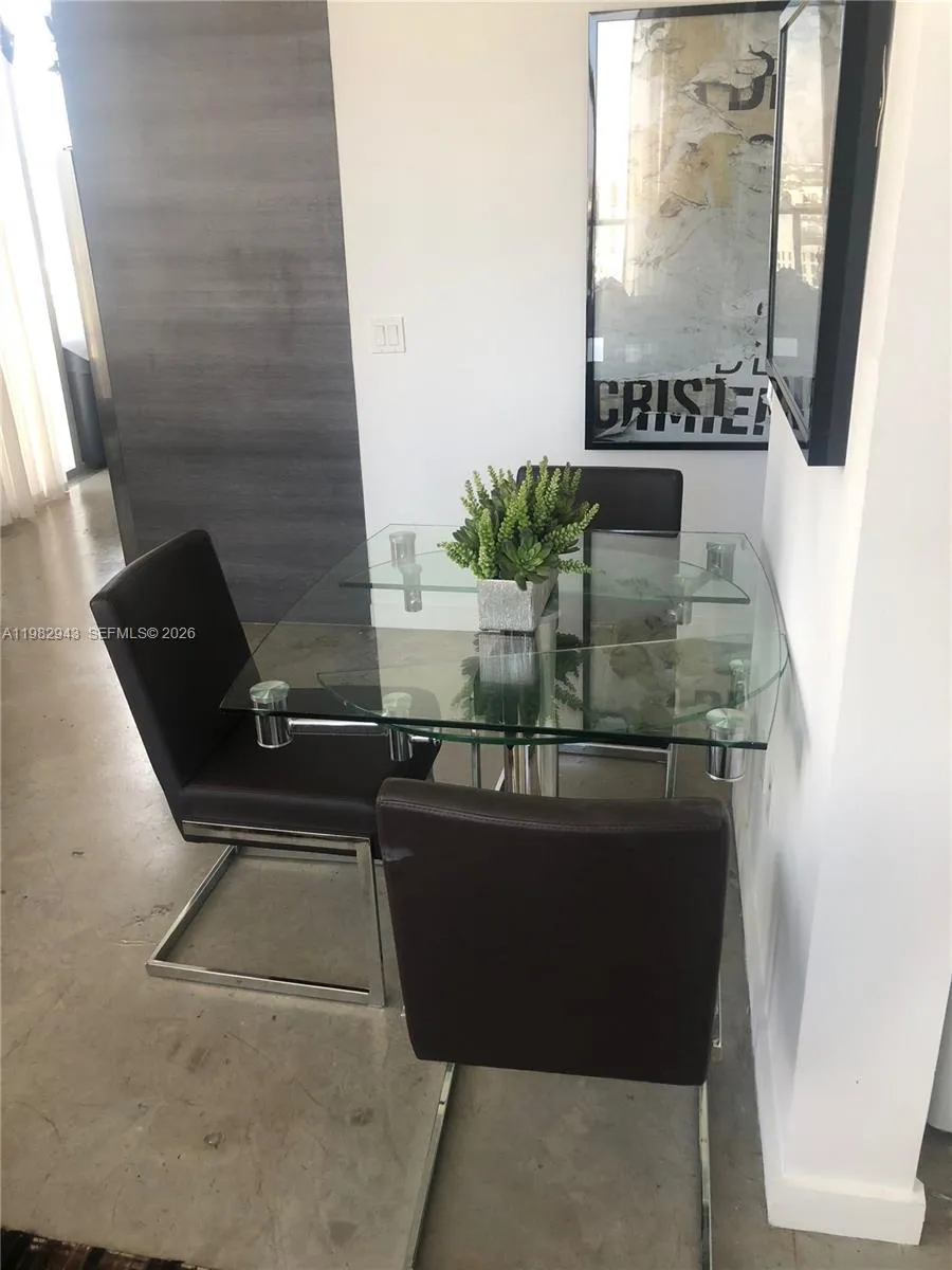 151 Se 1 St Ph 10, Miami, Florida 33131, Miami, Florida 33131, 1 Bedroom Bedrooms, ,1 BathroomBathrooms,Residential Lease,For Rent,151 Se 1 St Ph 10, Miami, Florida 33131,A11982943