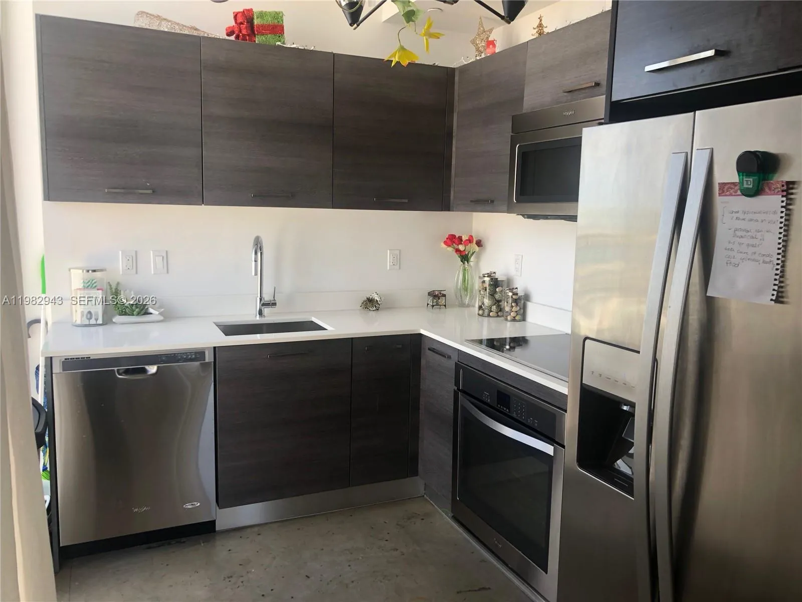 151 Se 1 St Ph 10, Miami, Florida 33131, Miami, Florida 33131, 1 Bedroom Bedrooms, ,1 BathroomBathrooms,Residential Lease,For Rent,151 Se 1 St Ph 10, Miami, Florida 33131,A11982943