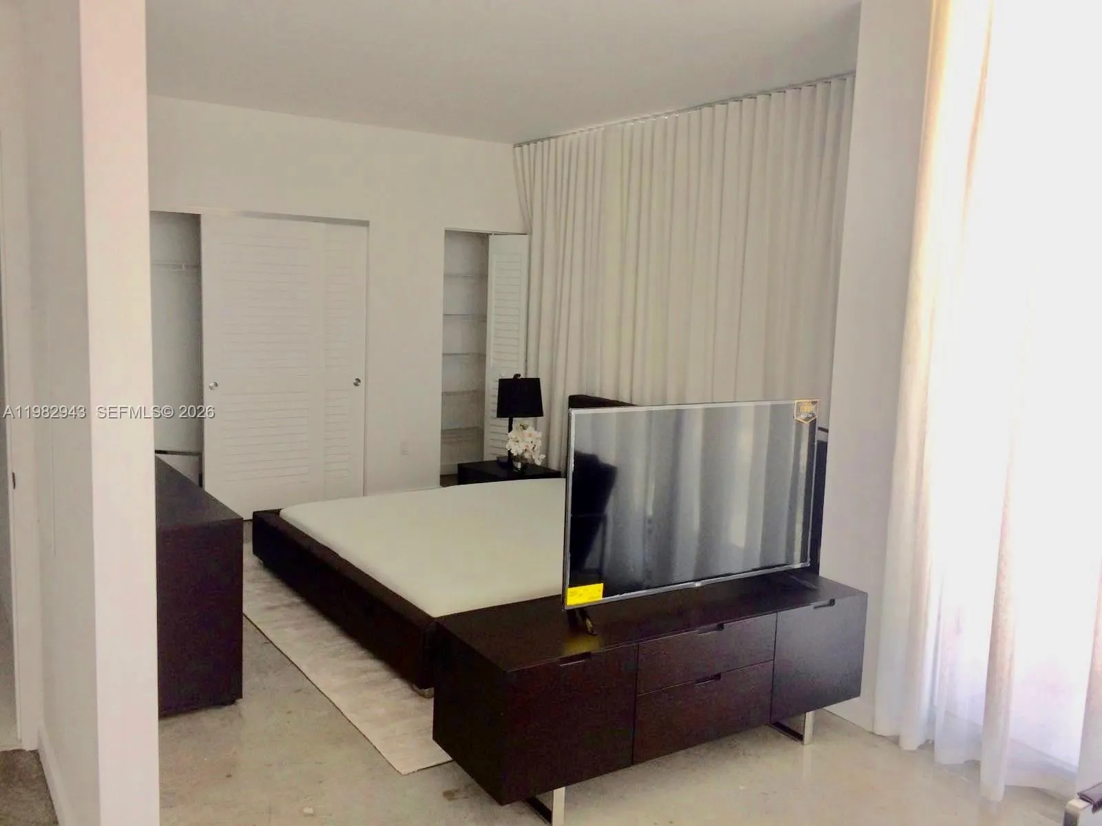 151 Se 1 St Ph 10, Miami, Florida 33131, Miami, Florida 33131, 1 Bedroom Bedrooms, ,1 BathroomBathrooms,Residential Lease,For Rent,151 Se 1 St Ph 10, Miami, Florida 33131,A11982943