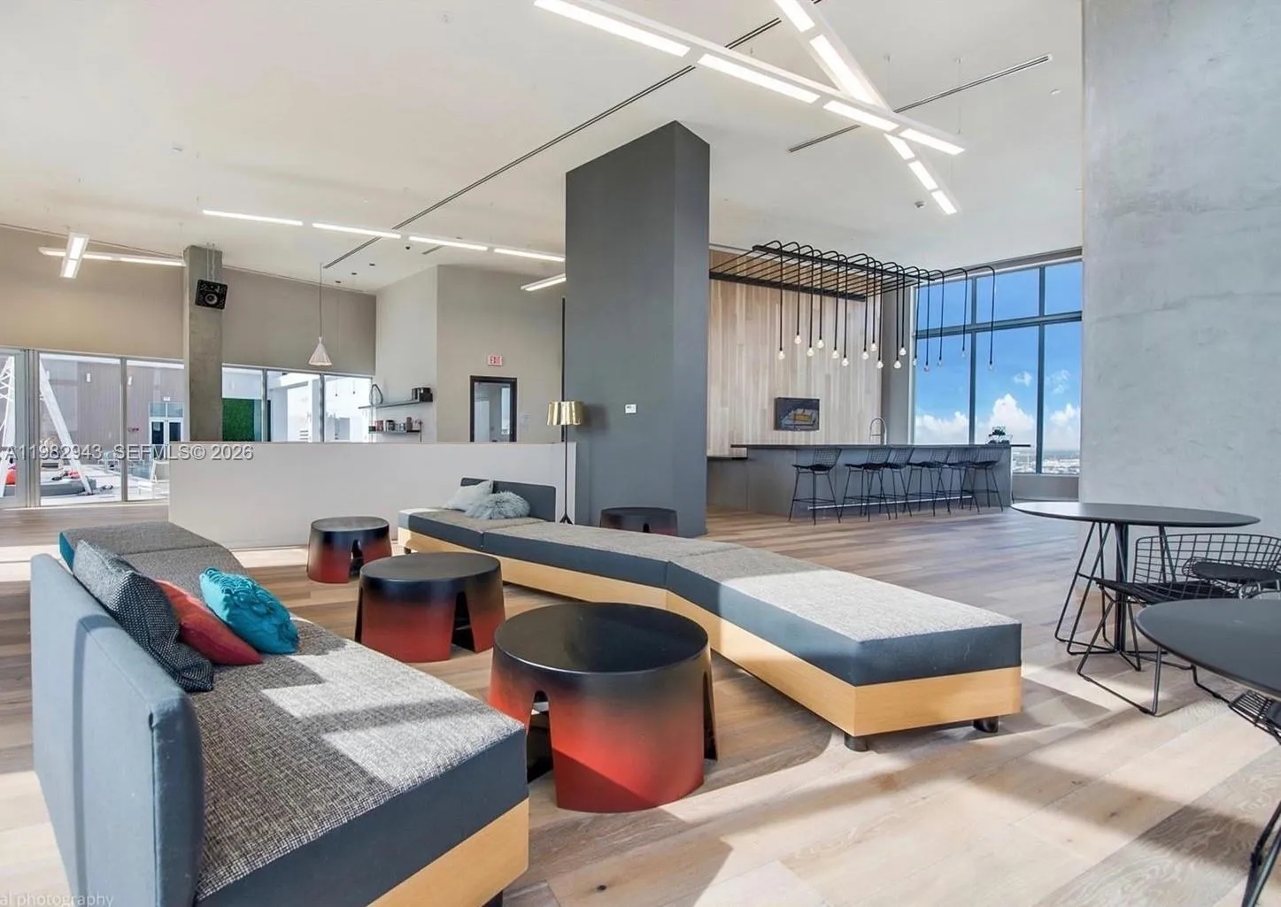 151 Se 1 St Ph 10, Miami, Florida 33131, Miami, Florida 33131, 1 Bedroom Bedrooms, ,1 BathroomBathrooms,Residential Lease,For Rent,151 Se 1 St Ph 10, Miami, Florida 33131,A11982943