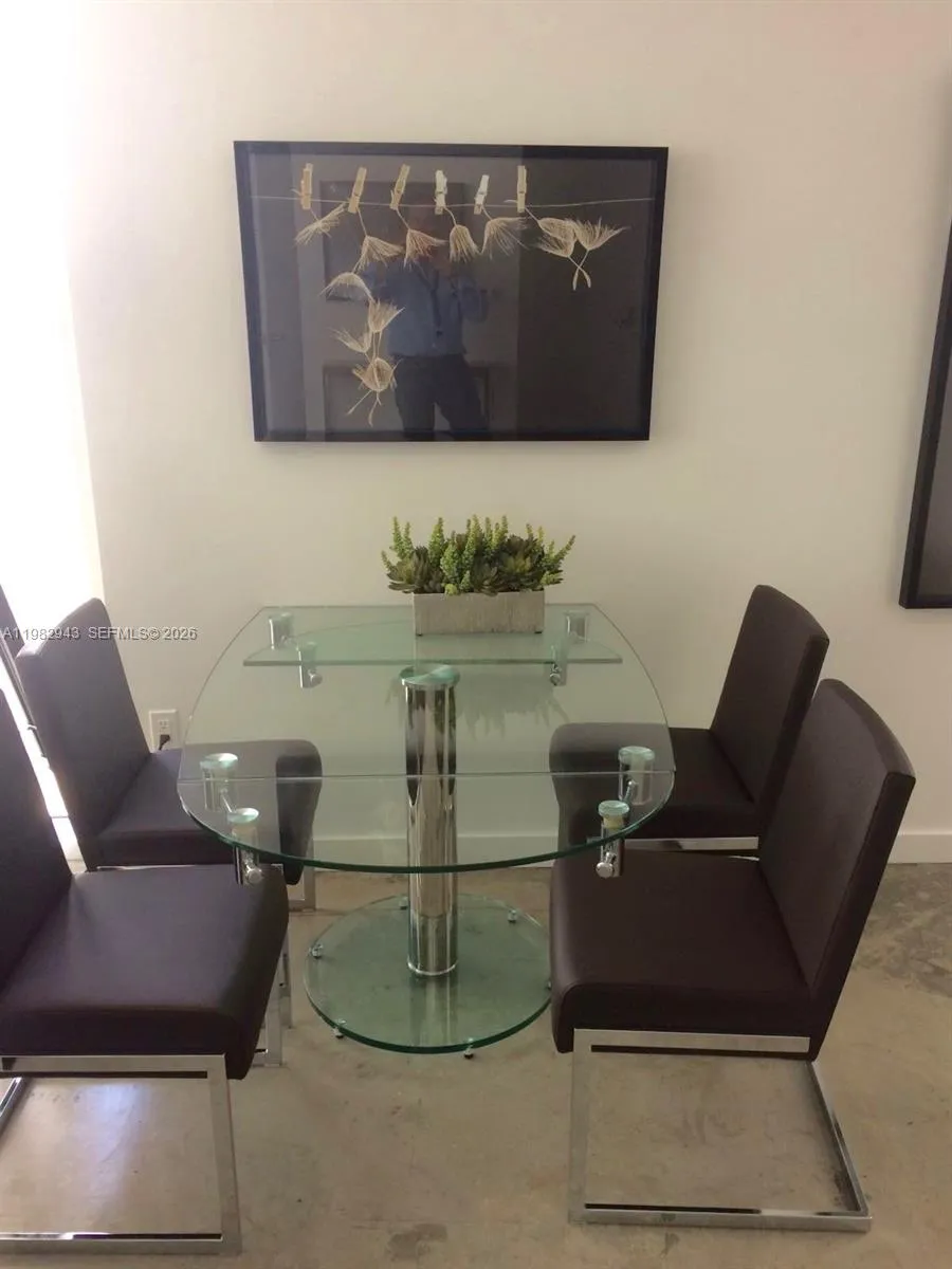 151 Se 1 St Ph 10, Miami, Florida 33131, Miami, Florida 33131, 1 Bedroom Bedrooms, ,1 BathroomBathrooms,Residential Lease,For Rent,151 Se 1 St Ph 10, Miami, Florida 33131,A11982943