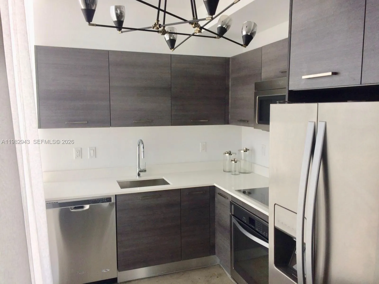 151 Se 1 St Ph 10, Miami, Florida 33131, Miami, Florida 33131, 1 Bedroom Bedrooms, ,1 BathroomBathrooms,Residential Lease,For Rent,151 Se 1 St Ph 10, Miami, Florida 33131,A11982943