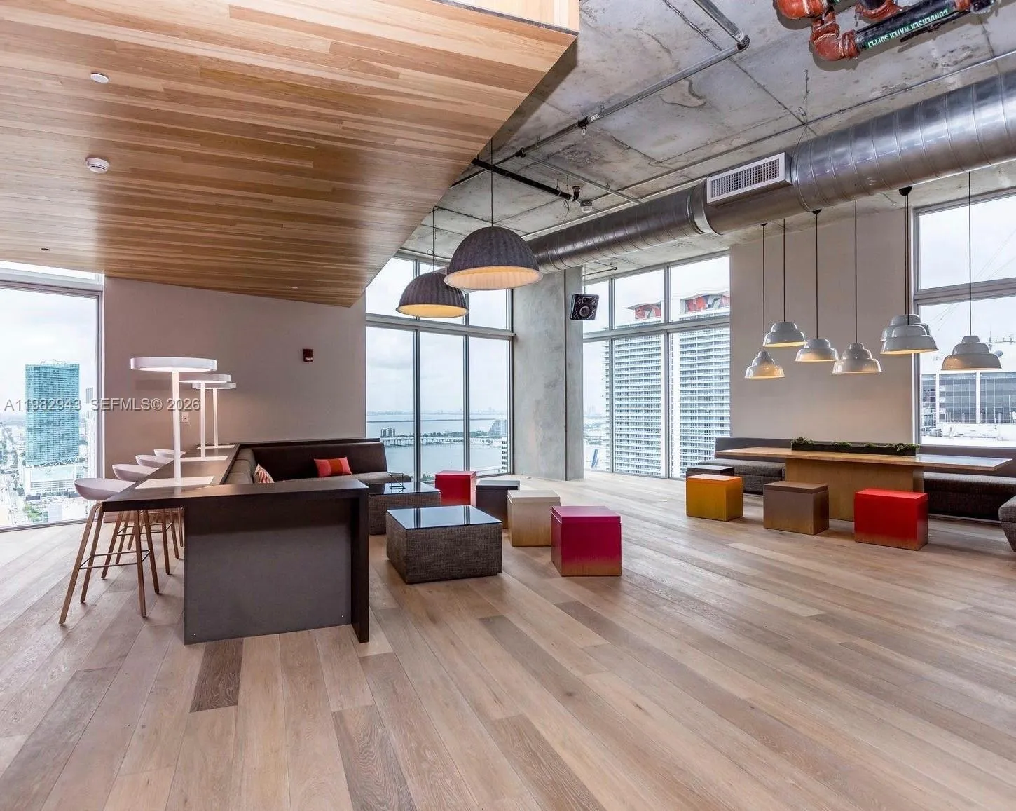 151 Se 1 St Ph 10, Miami, Florida 33131, Miami, Florida 33131, 1 Bedroom Bedrooms, ,1 BathroomBathrooms,Residential Lease,For Rent,151 Se 1 St Ph 10, Miami, Florida 33131,A11982943