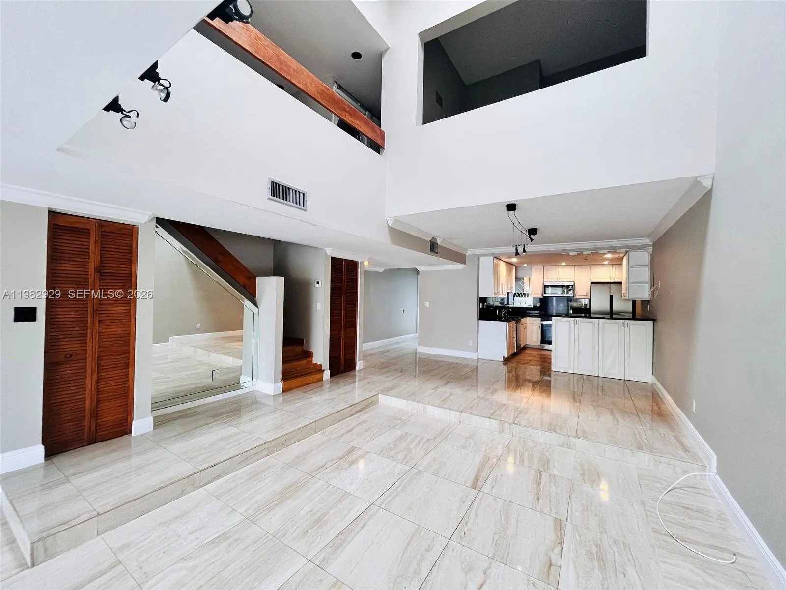 253 Poinciana Dr 603, Sunny Isles Beach, Florida 3, Sunny Isles Beach, Florida 33160, 3 Bedrooms Bedrooms, ,2 BathroomsBathrooms,Residential Lease,For Rent,253 Poinciana Dr 603, Sunny Isles Beach, Florida 3,A11982929