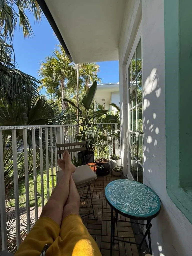 901 Meridian Ave 201, Miami Beach, Florida 33139, Miami Beach, Florida 33139, 1 Bedroom Bedrooms, ,1 BathroomBathrooms,Residential Lease,For Rent,901 Meridian Ave 201, Miami Beach, Florida 33139,A11982947
