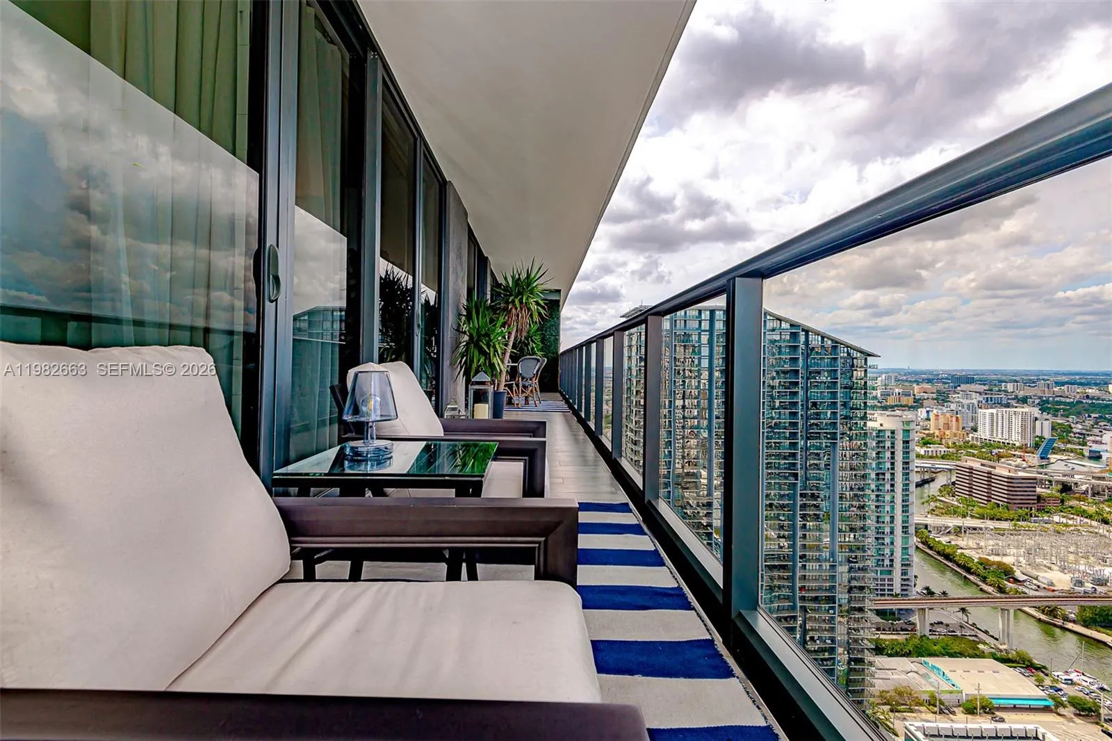 801 S Miami Ave 4508, Miami, Florida 33130, Miami, Florida 33130, 3 Bedrooms Bedrooms, ,4 BathroomsBathrooms,Residential,For Sale,801 S Miami Ave 4508, Miami, Florida 33130,A11982663