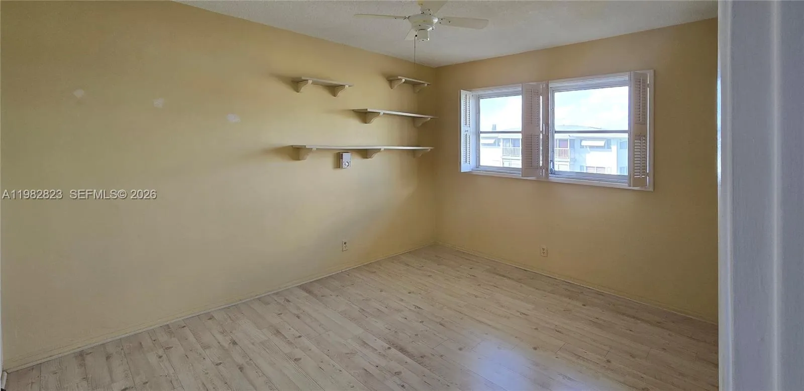 1201 Hillcrest Ct 302, Hollywood, Florida 33021, Hollywood, Florida 33021, 2 Bedrooms Bedrooms, ,2 BathroomsBathrooms,Residential,For Sale,1201 Hillcrest Ct 302, Hollywood, Florida 33021,A11982823