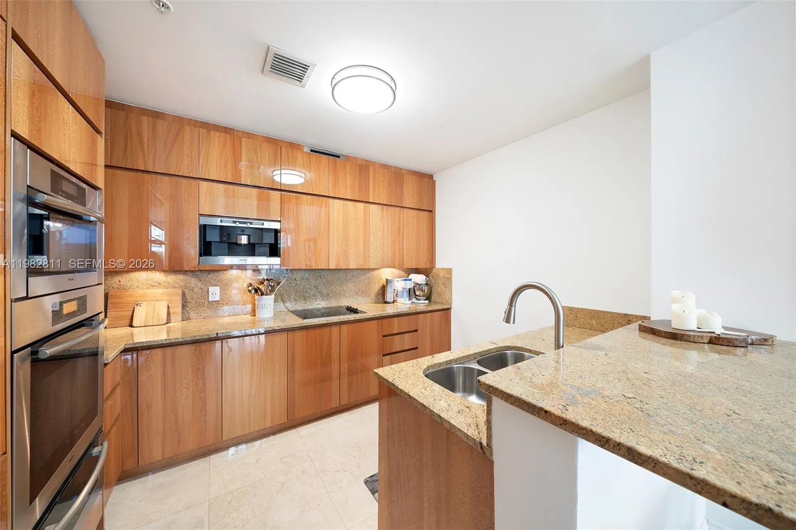 50 S Pointe Dr 509, Miami Beach, Florida 33139, Miami Beach, Florida 33139, ,1 BathroomBathrooms,Residential,For Sale,50 S Pointe Dr 509, Miami Beach, Florida 33139,A11982811