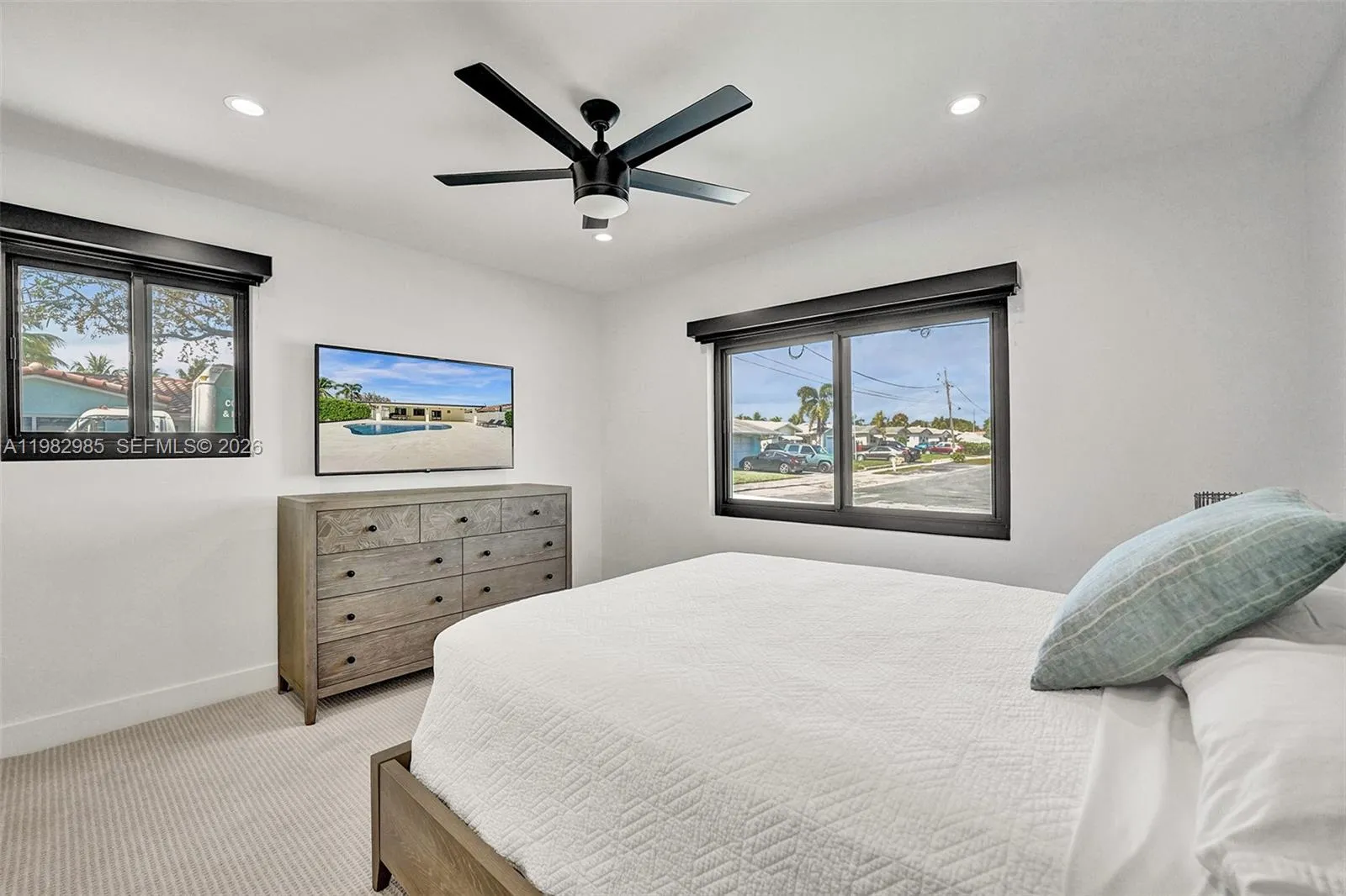 915 Nw 7th St, Dania Beach, Florida 33004, Dania Beach, Florida 33004, 4 Bedrooms Bedrooms, ,3 BathroomsBathrooms,Residential Lease,For Rent,915 Nw 7th St, Dania Beach, Florida 33004,A11982985