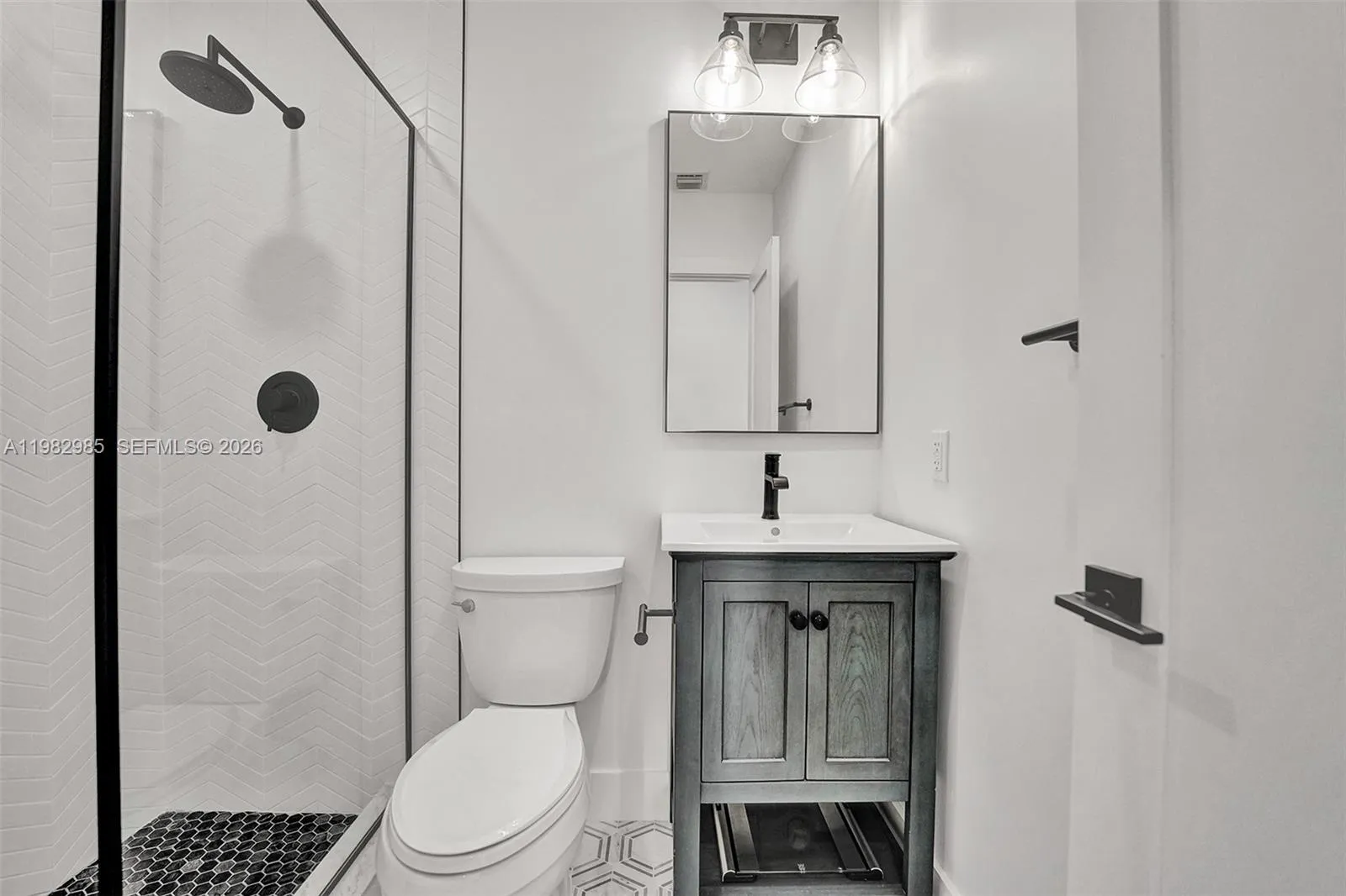 915 Nw 7th St, Dania Beach, Florida 33004, Dania Beach, Florida 33004, 4 Bedrooms Bedrooms, ,3 BathroomsBathrooms,Residential Lease,For Rent,915 Nw 7th St, Dania Beach, Florida 33004,A11982985