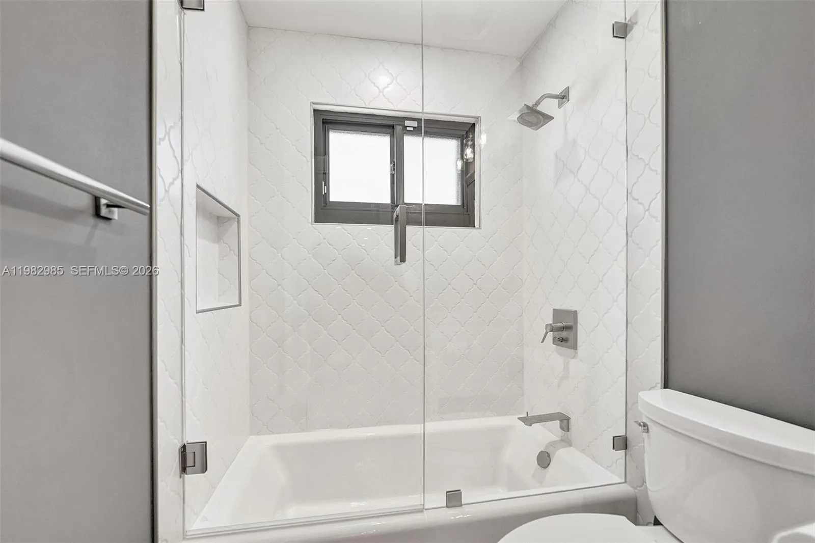 915 Nw 7th St, Dania Beach, Florida 33004, Dania Beach, Florida 33004, 4 Bedrooms Bedrooms, ,3 BathroomsBathrooms,Residential Lease,For Rent,915 Nw 7th St, Dania Beach, Florida 33004,A11982985