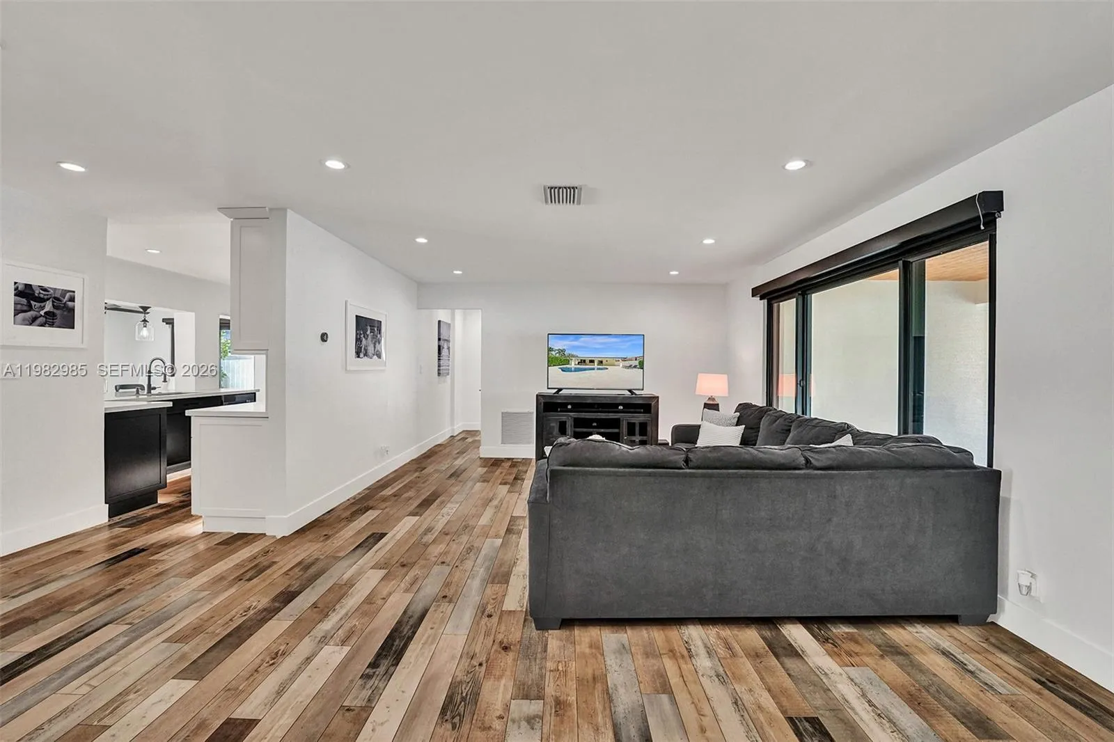 915 Nw 7th St, Dania Beach, Florida 33004, Dania Beach, Florida 33004, 4 Bedrooms Bedrooms, ,3 BathroomsBathrooms,Residential Lease,For Rent,915 Nw 7th St, Dania Beach, Florida 33004,A11982985