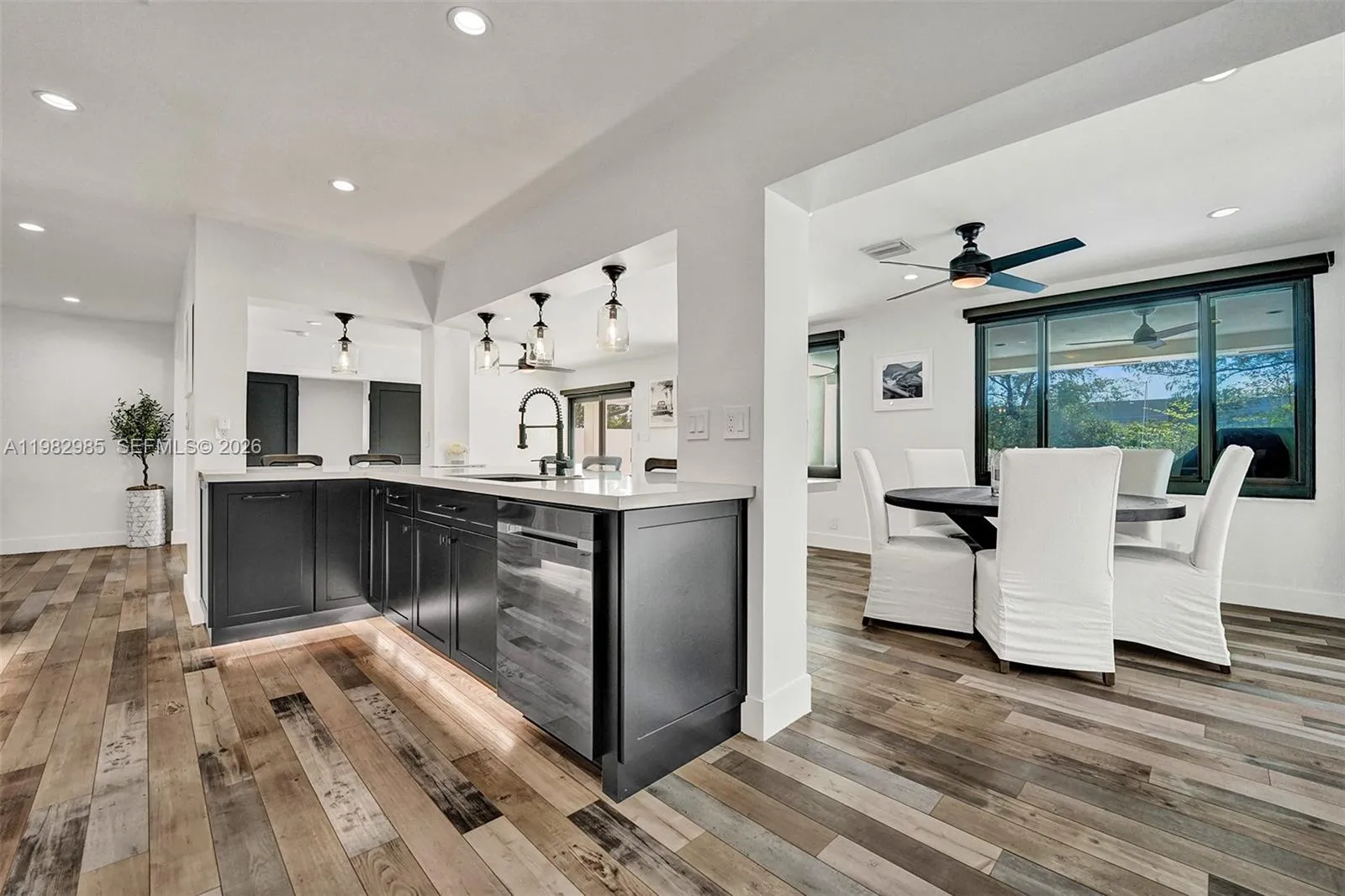 915 Nw 7th St, Dania Beach, Florida 33004, Dania Beach, Florida 33004, 4 Bedrooms Bedrooms, ,3 BathroomsBathrooms,Residential Lease,For Rent,915 Nw 7th St, Dania Beach, Florida 33004,A11982985