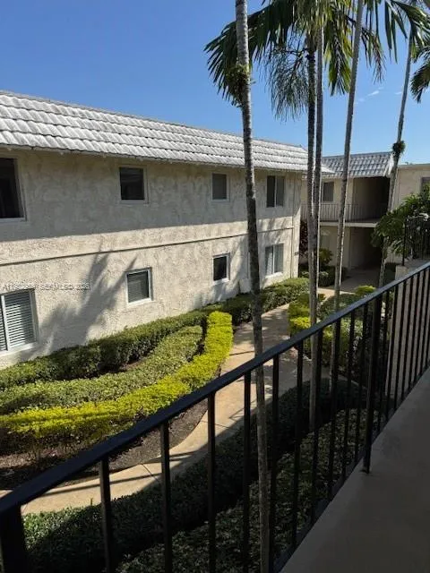 8601 Sw 68th Ct 23, Pinecrest, Florida 33156, Pinecrest, Florida 33156, ,1 BathroomBathrooms,Residential Lease,For Rent,8601 Sw 68th Ct 23, Pinecrest, Florida 33156,A11982989