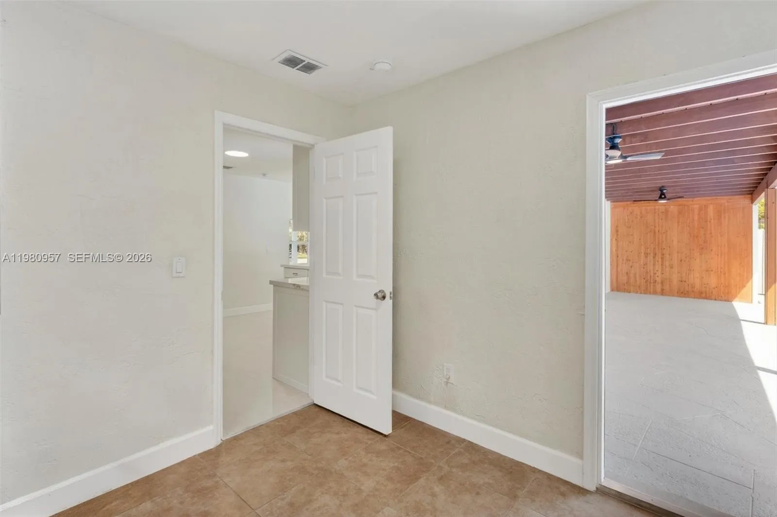 6740 Arthur St, Hollywood, Florida 33024, Hollywood, Florida 33024, 3 Bedrooms Bedrooms, ,2 BathroomsBathrooms,Residential,For Sale,6740 Arthur St, Hollywood, Florida 33024,A11980957