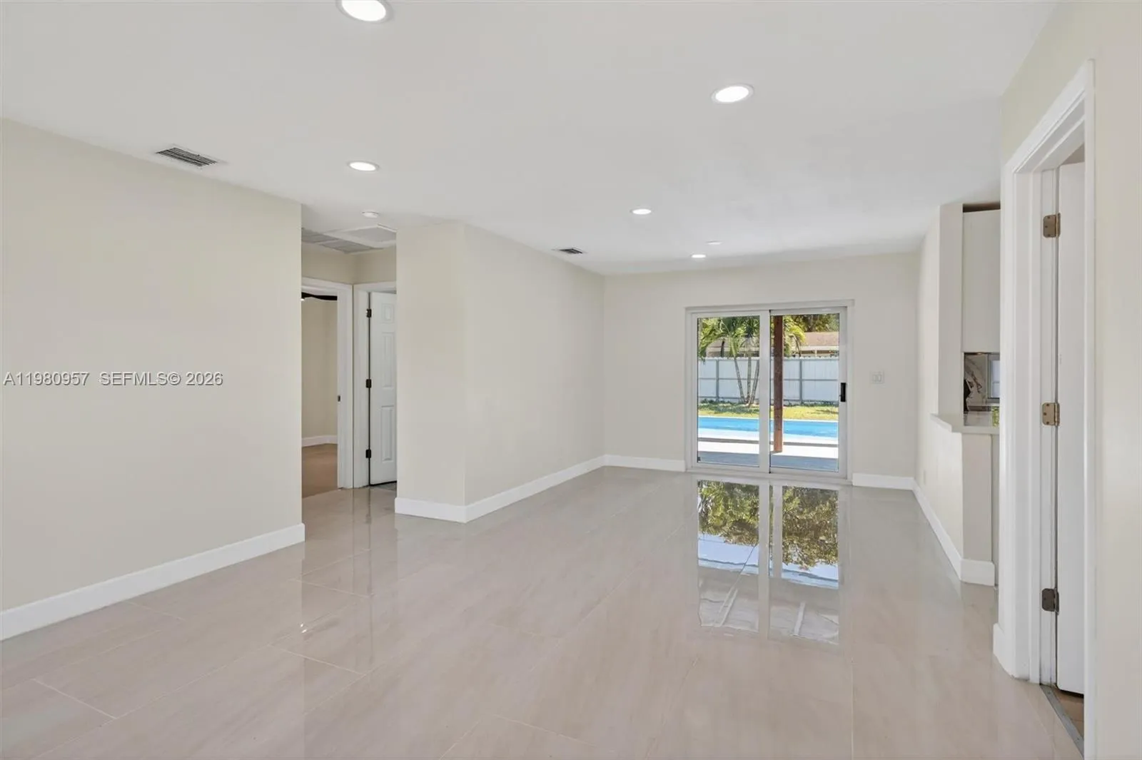 6740 Arthur St, Hollywood, Florida 33024, Hollywood, Florida 33024, 3 Bedrooms Bedrooms, ,2 BathroomsBathrooms,Residential,For Sale,6740 Arthur St, Hollywood, Florida 33024,A11980957